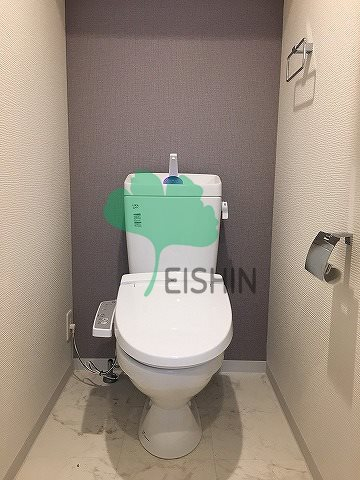 トイレ　温水洗浄便座つきです！