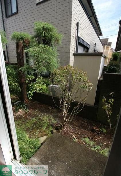 バルコニー　庭