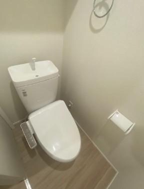 トイレ　※同シリーズ別部屋参考写真