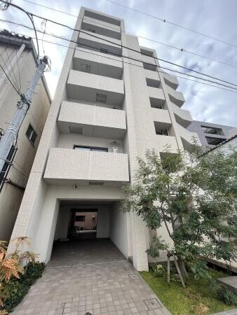 建物外観　落ち着いた雰囲気の外観です
