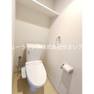 京阪本線 門真市駅 徒歩8分 4階建 築13年のトイレ写真