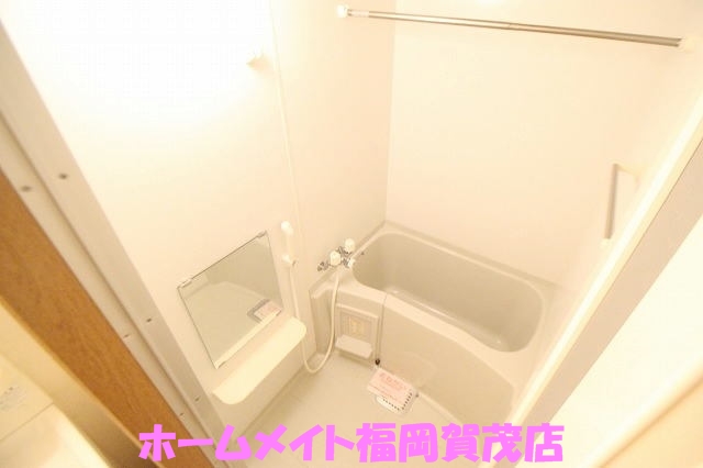 地下鉄七隈線 賀茂駅 徒歩25分 3階建 築24年の風呂写真