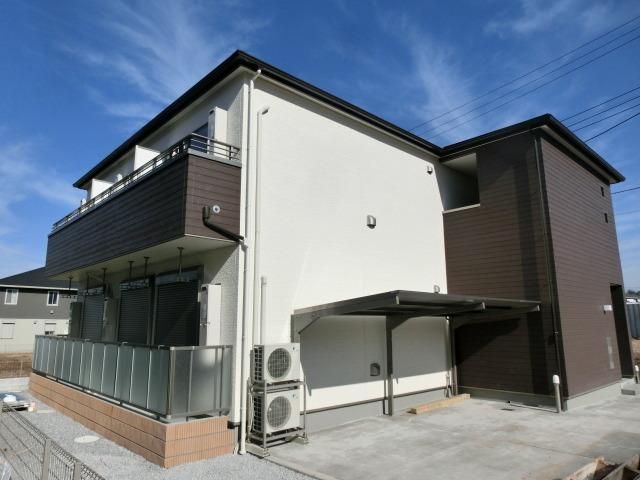 建物外観　2015年築　南向き