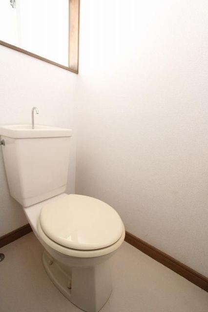 トイレ　退去前の為、別部屋画像です。