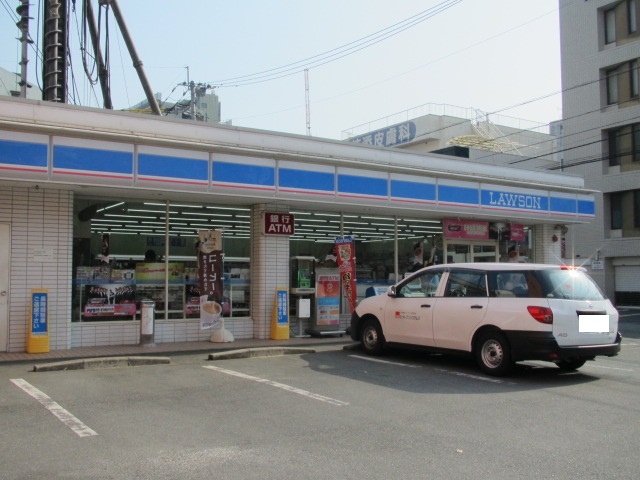 コンビニ　ローソン久留米大手町店（コンビニ）まで330m
