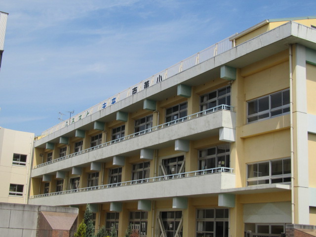 小学校　久留米市立南薫小学校（小学校）まで570m