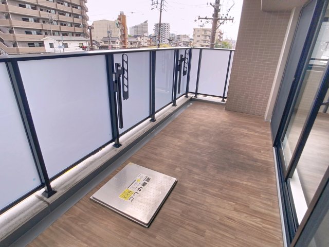 バルコニー　掲載写真は空室の別部屋を掲載しております。実際のお部屋と仕様
