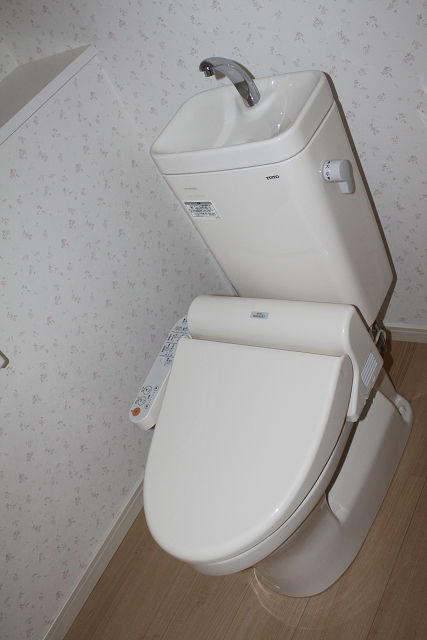 アディα Neoのトイレ写真