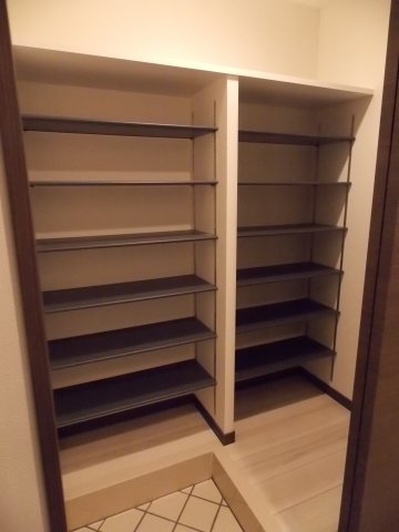 収納　シューズクローゼット