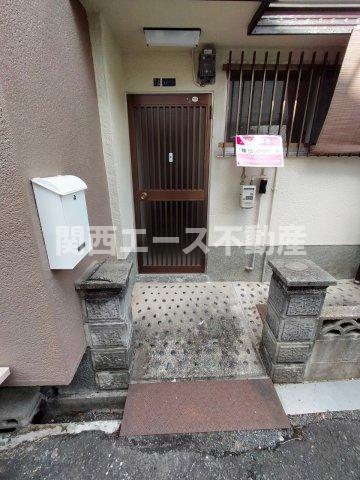 野崎3丁目貸家の外観写真