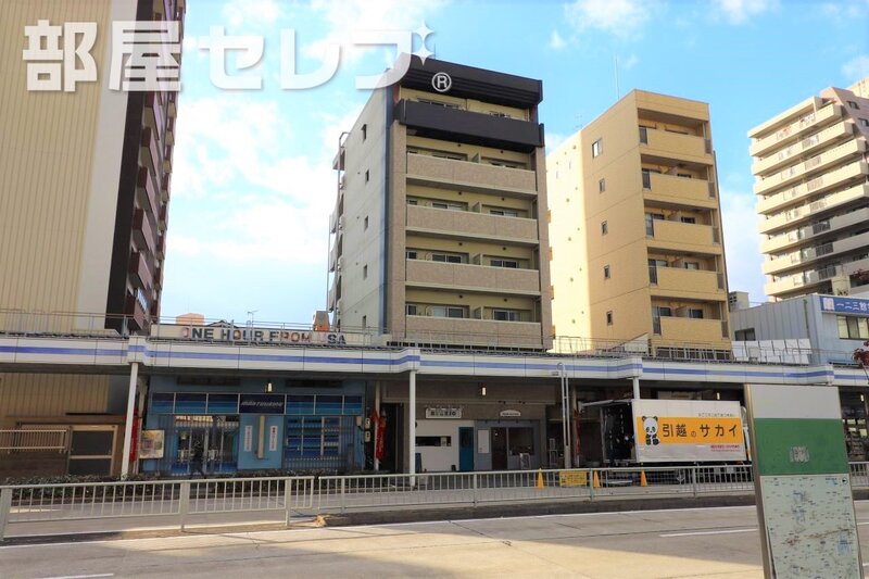 建物外観　綺麗な外観ですね。