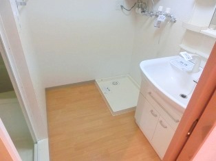 洗面設備　同タイプの内観です。