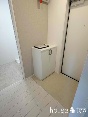 玄関　リブレメゾン東鳴尾I