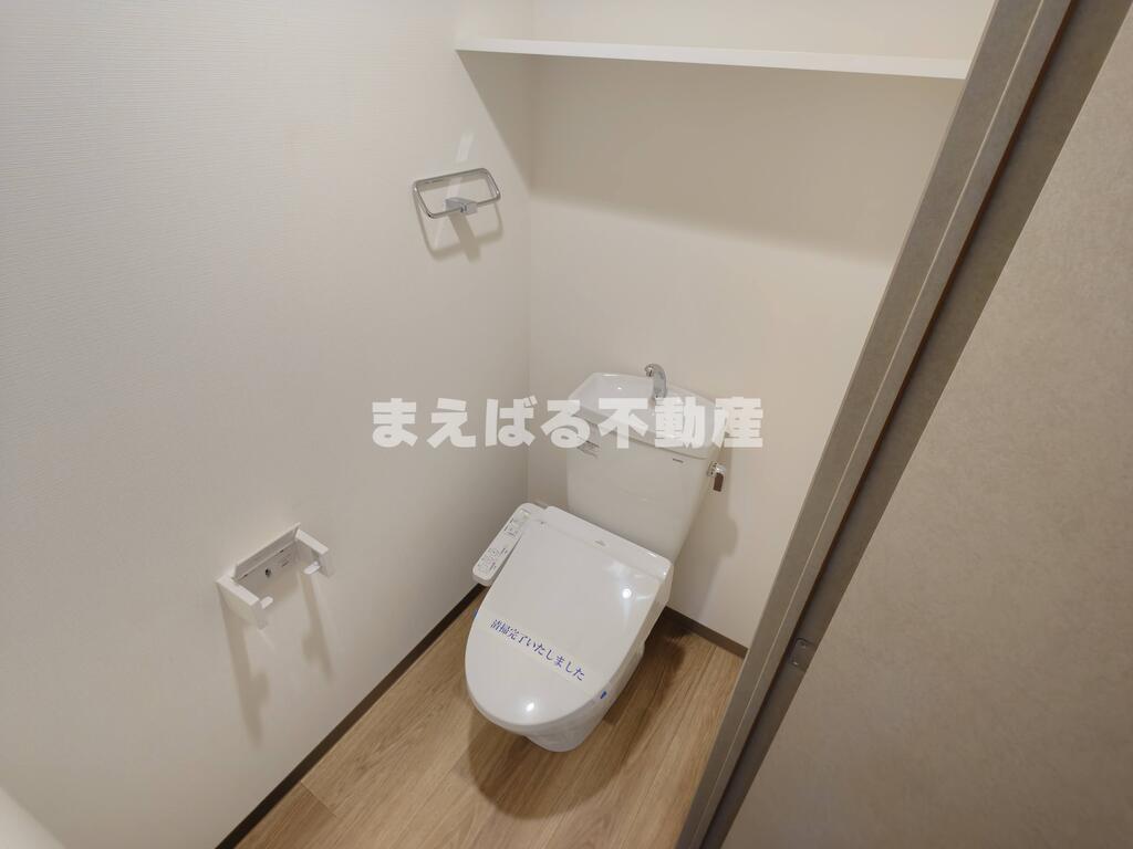 トイレ　温水洗浄便座
