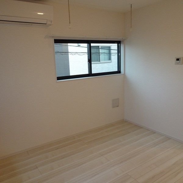居室・リビング　7.9帖のフローリングのお部屋です★