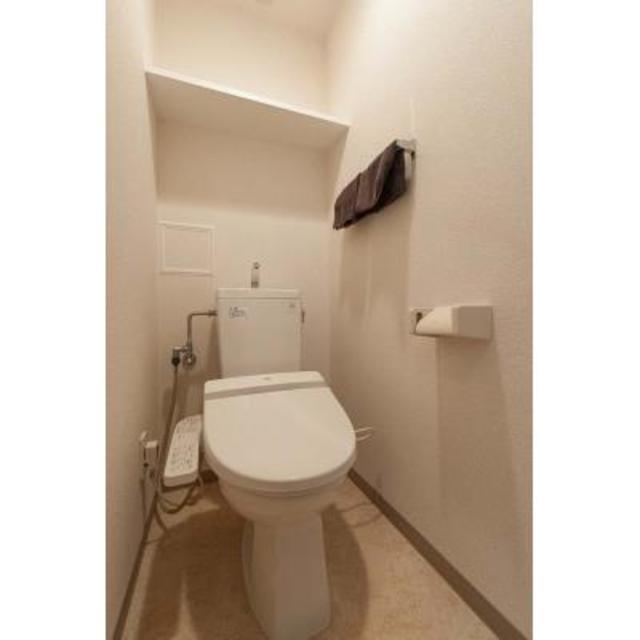 トイレ　※写真は同タイプ住戸です。