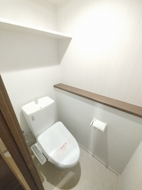 トイレ　★温水洗浄便座付き★