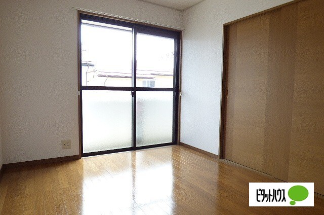 居室・リビング　他のお部屋のお写真です