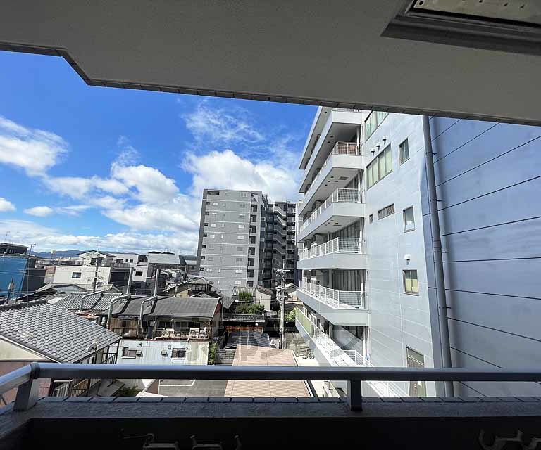 眺望　・４０８号室からの眺望です。