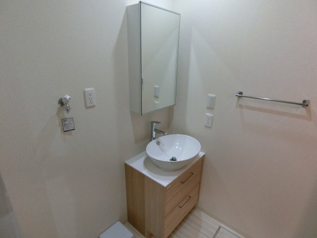 洗面設備　同社施工　参考写真
