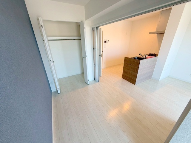 収納　※写真は１１階同号室です。