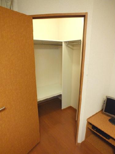 収納　ウォークインクローゼット