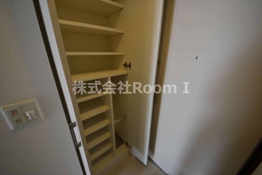 その他設備　シューズボックスです。