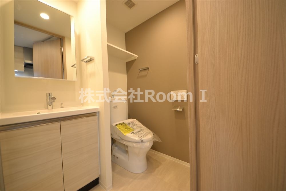 トイレ　落ち着いたトイレです