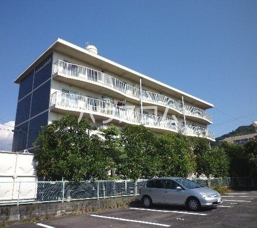 静岡市葵区平和のマンションの建物外観