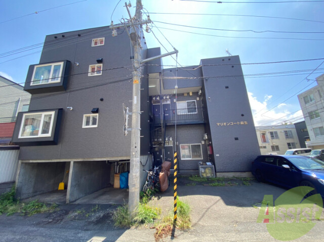 札幌市北区北三十二条西のアパートの建物外観