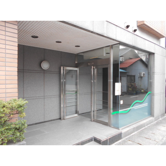 エントランス　お問い合わせは美濃善不動産駅前店へ！