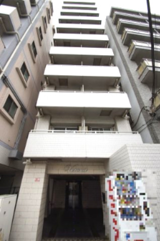 大田区東糀谷のマンションの建物外観