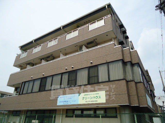 ソレイユ川崎の建物外観