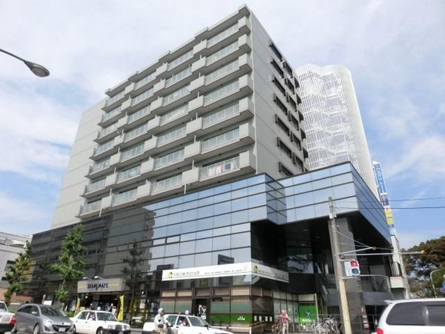 松戸市日暮のマンションの建物外観