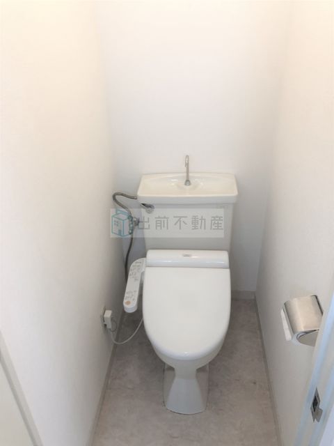 【豊島区東池袋のマンションのトイレ】