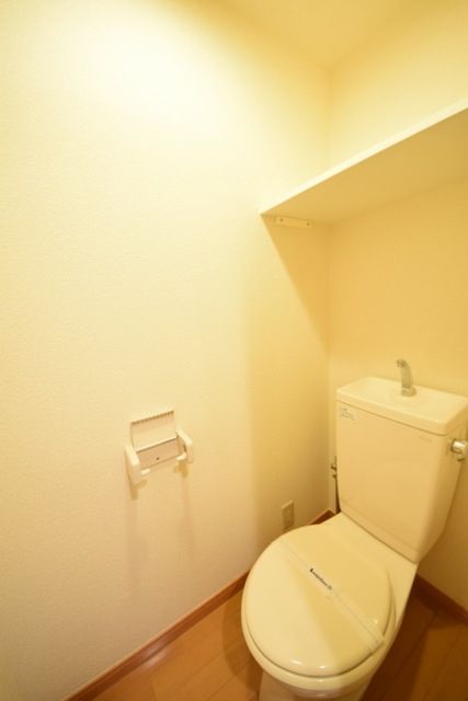 【八王子市横山町のマンションのトイレ】