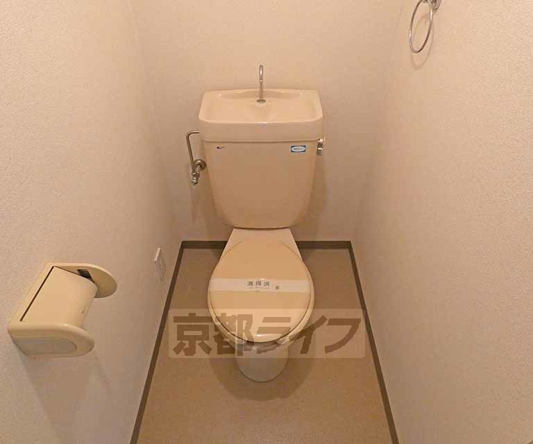 【京都市上京区白銀町のマンションのトイレ】