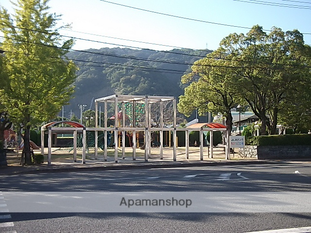 公園　蔵本公園（公園）まで730m