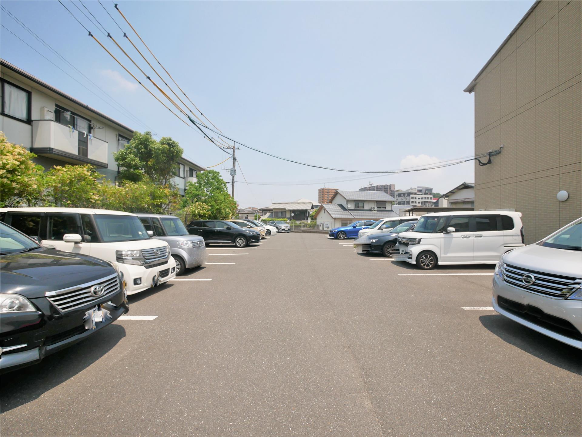 【桜橋山荘の駐車場】