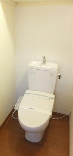 トイレ　バストイレ別