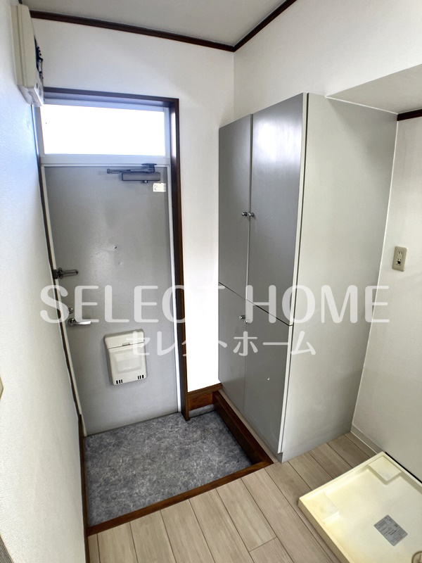 玄関　シンプルで使いやすい玄関です