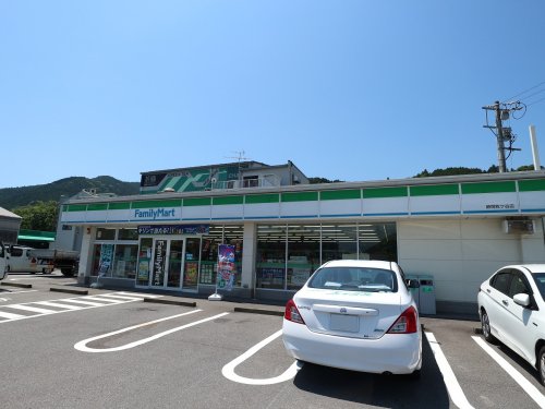 コンビニ　ファミリーマート 静岡牧ヶ谷店（コンビニ）まで460m