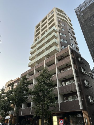 新宿区下落合のマンションの建物外観