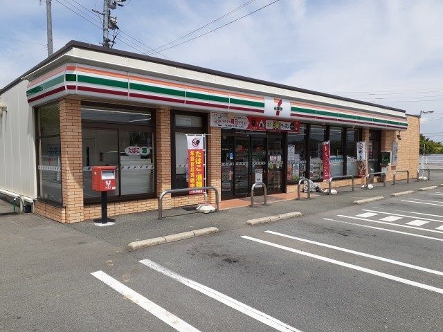 【熊本市北区鹿子木町のアパートのコンビニ】