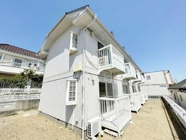 町田市金井のアパートの建物外観