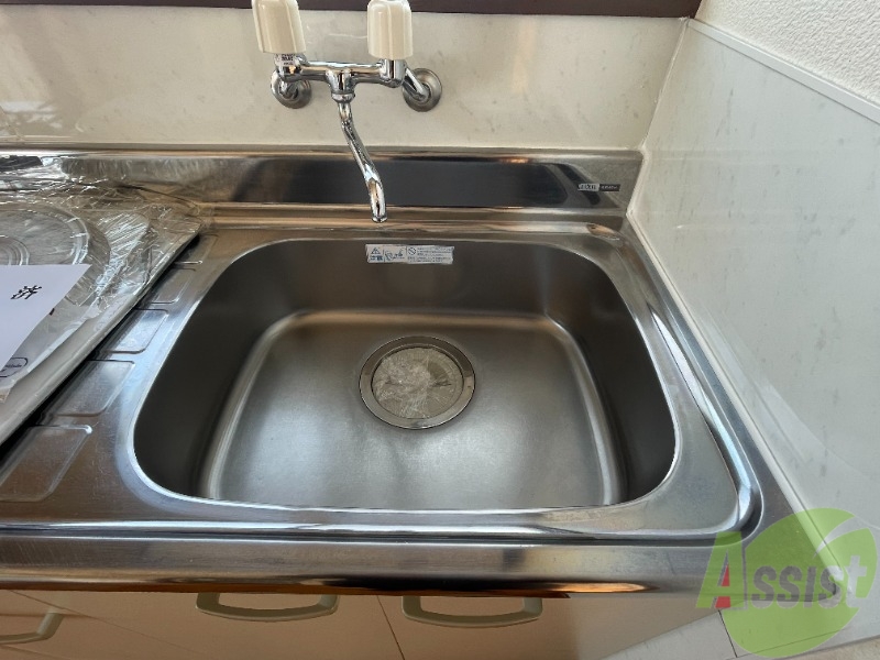 洗面設備　洗面所はないですが、こちらで朝の準備など出来そうですね。