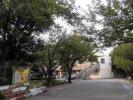 中学校　行田中学校（中学校）まで700m