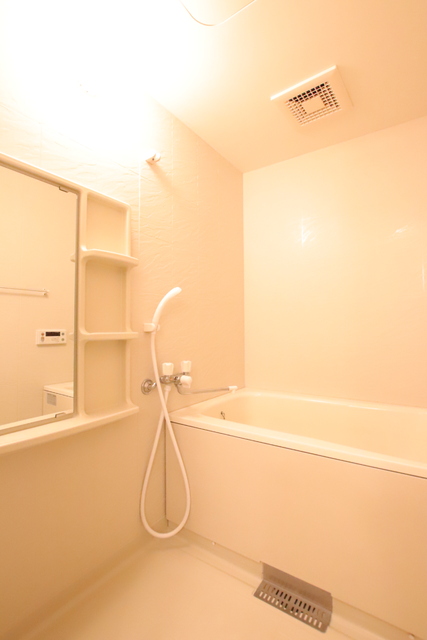 バス・シャワールーム　浴室