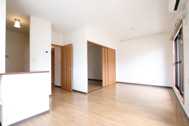 居室・リビング　ＬＤＫ１３．４帖