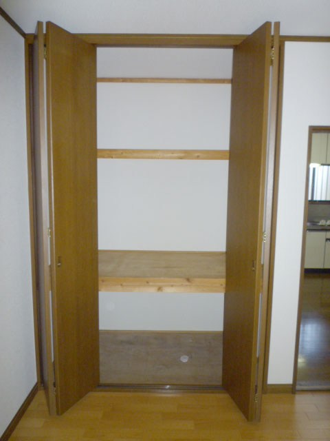 収納　類似室内